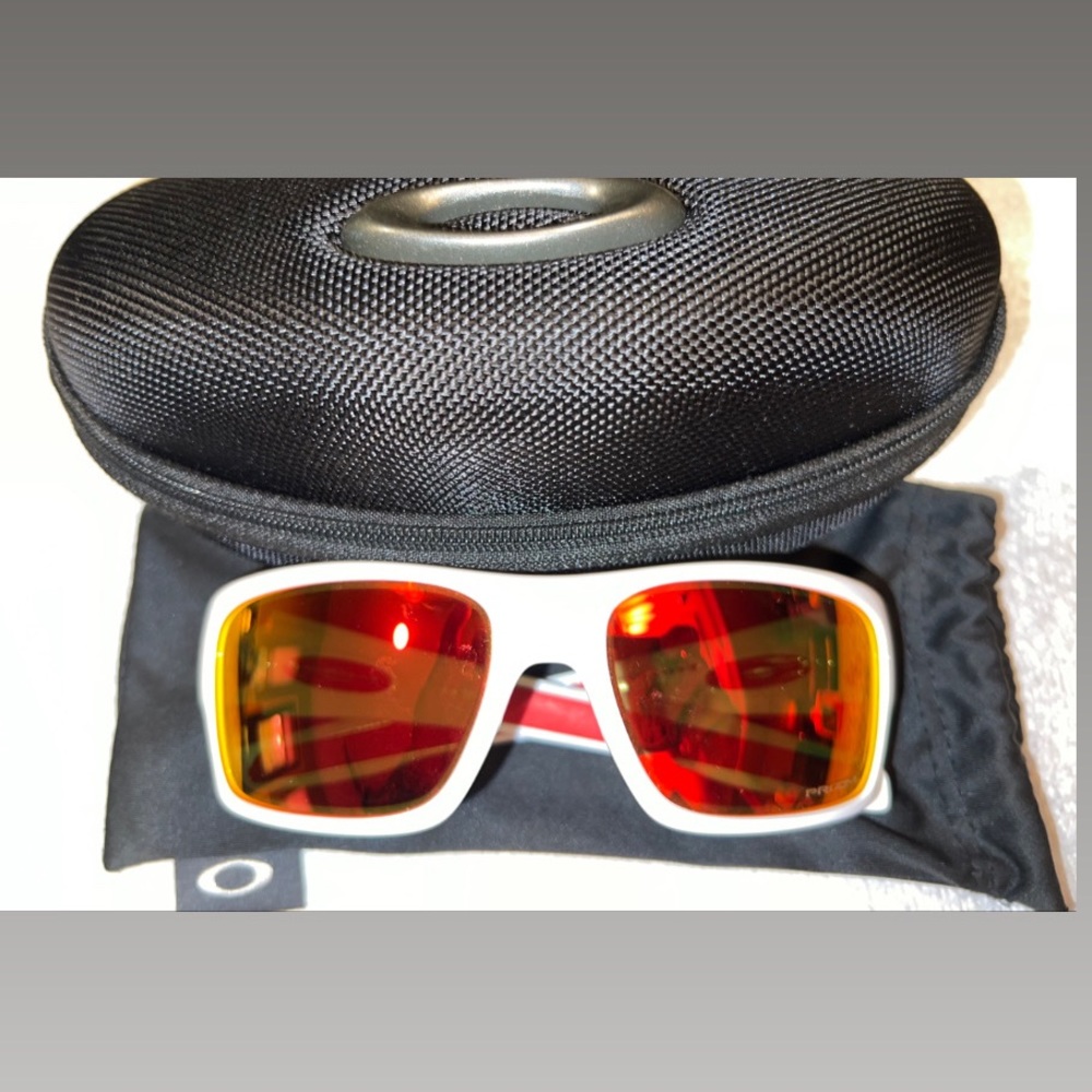 Oakley Turbine red Prism lens